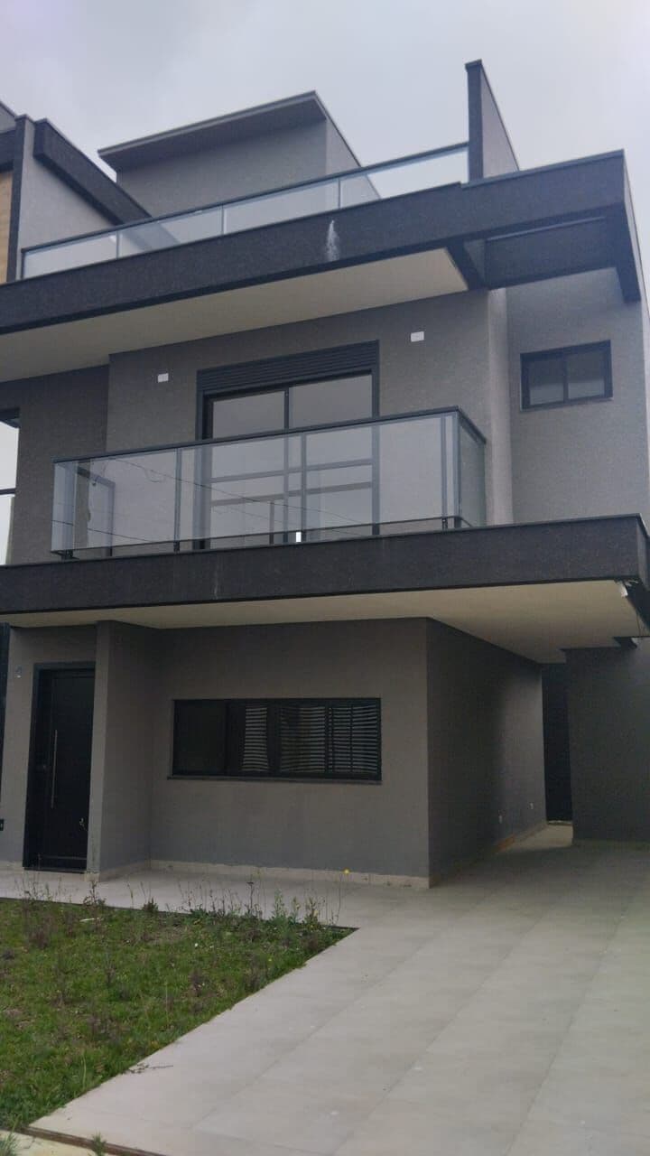Sobrado em Pinheirinho, Curitiba/PR