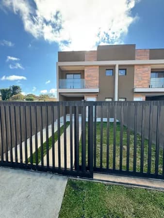 Sobrado em Costeira, Araucária/PR