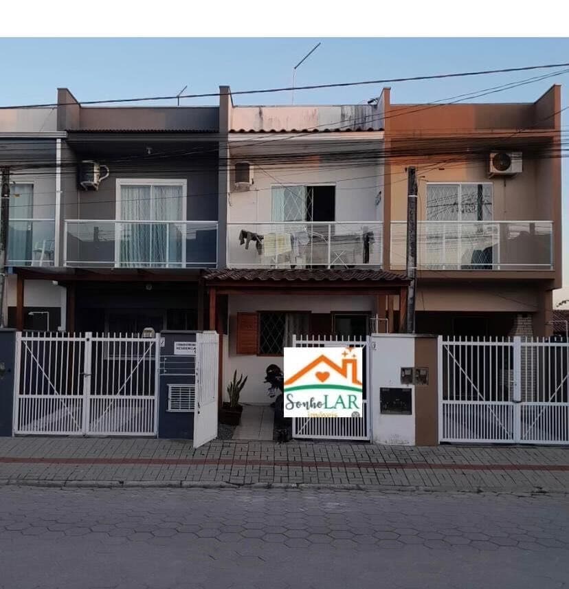 Sobrado em Balneário Piçarras - Centro