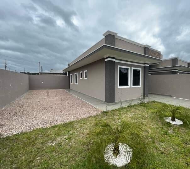 Casa em Fazenda Rio Grande - Eucalíptos