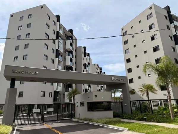 Apartamento em Hauer, Curitiba/PR