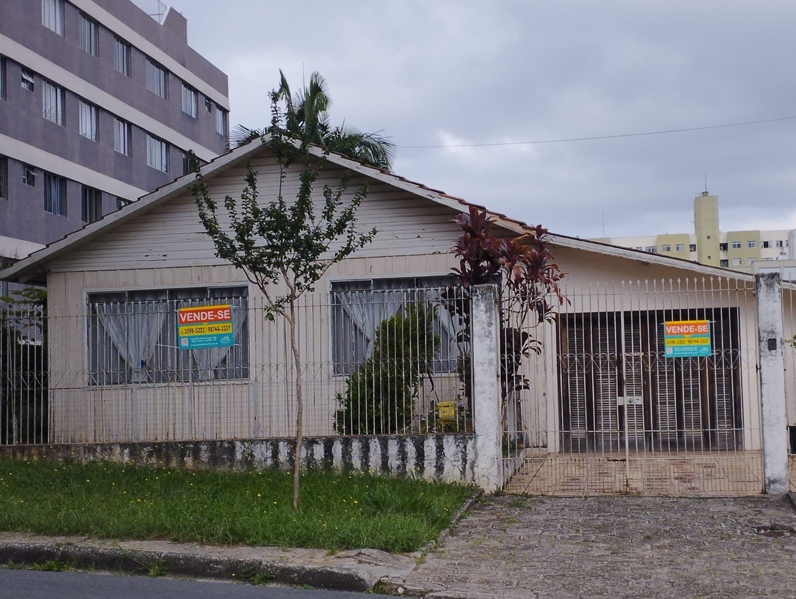 Lote/Terreno em Curitiba - Portão