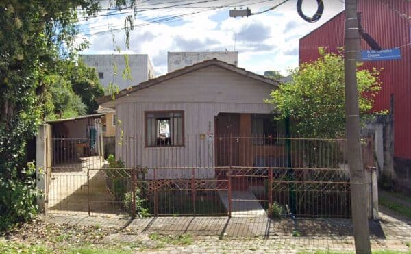 Lote/Terreno em Curitiba - Parolin
