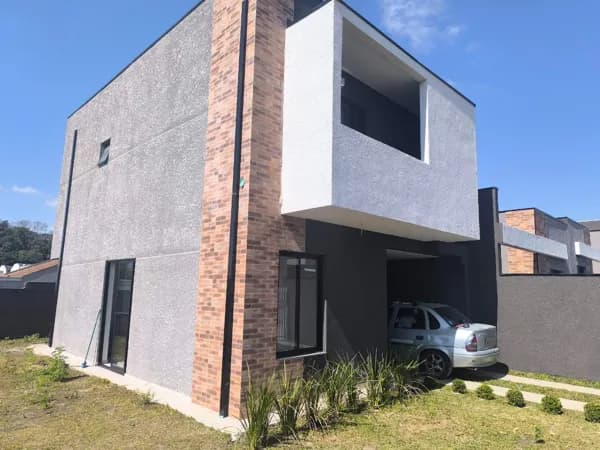 Sobrado em Porto das Laranjeiras, Araucária/PR
