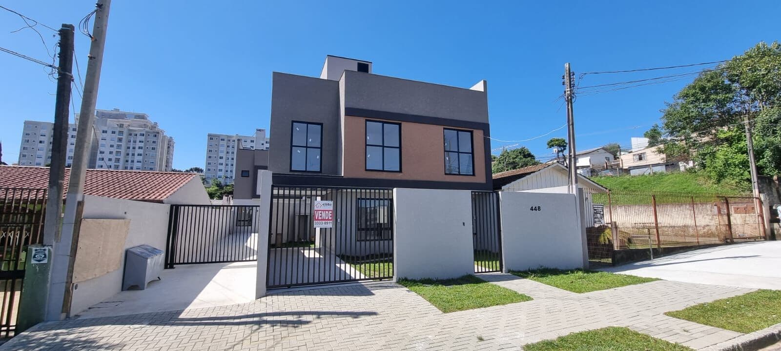 Sobrado em Condomínio em Lindóia, Curitiba/PR