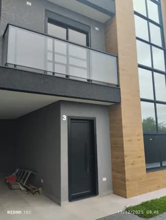 Sobrado triplex em Condomínio em Pinheirinho, Curitiba/PR