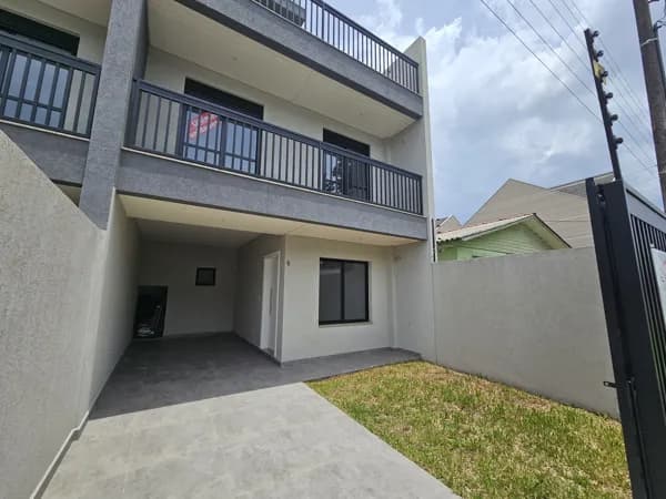 Sobrado em Condomínio em Hauer, Curitiba/PR
