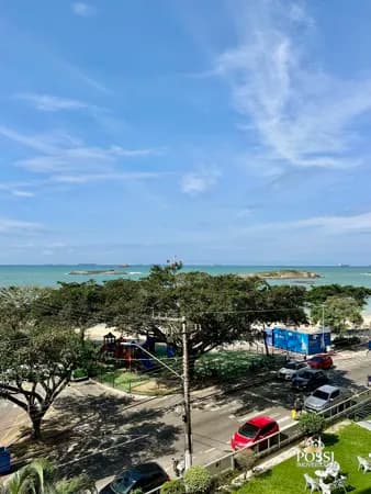 Residência de 3 Quartos com Vista para o Mar e o Morro do Moreno na Praia da Costa