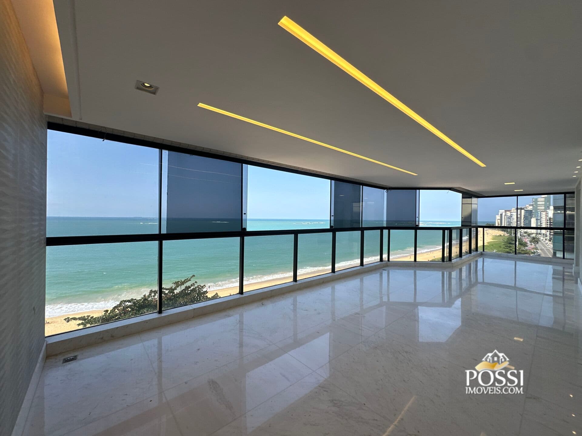 Saint Patrick: Exclusividade Frente ao Mar na Praia da Costa