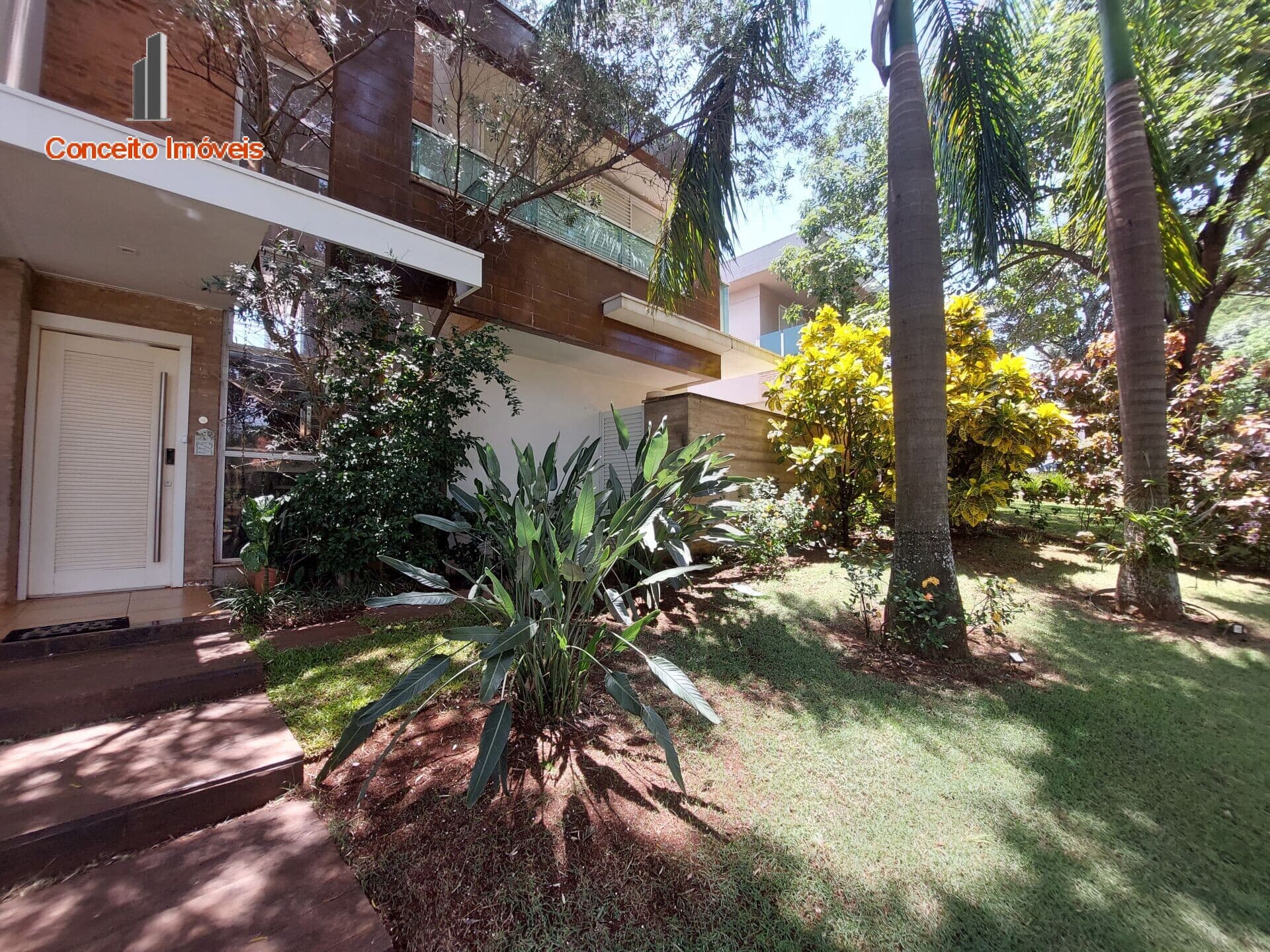 Casa em Condomínio IPÊ ROXO