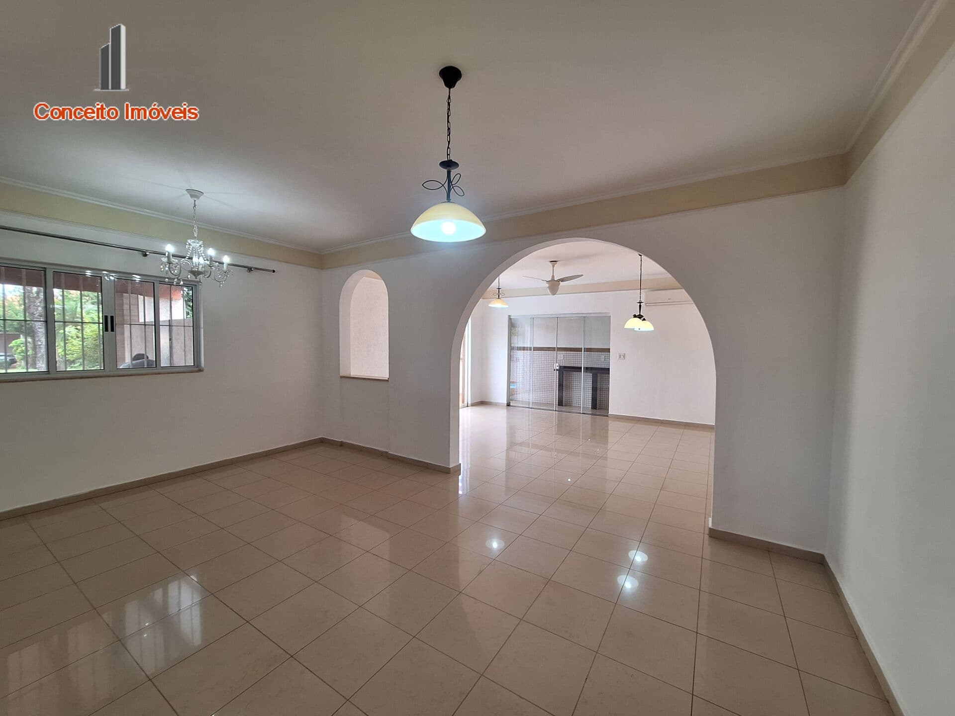 Casa em Condomínio PARQUE DAS FIGUEIRAS