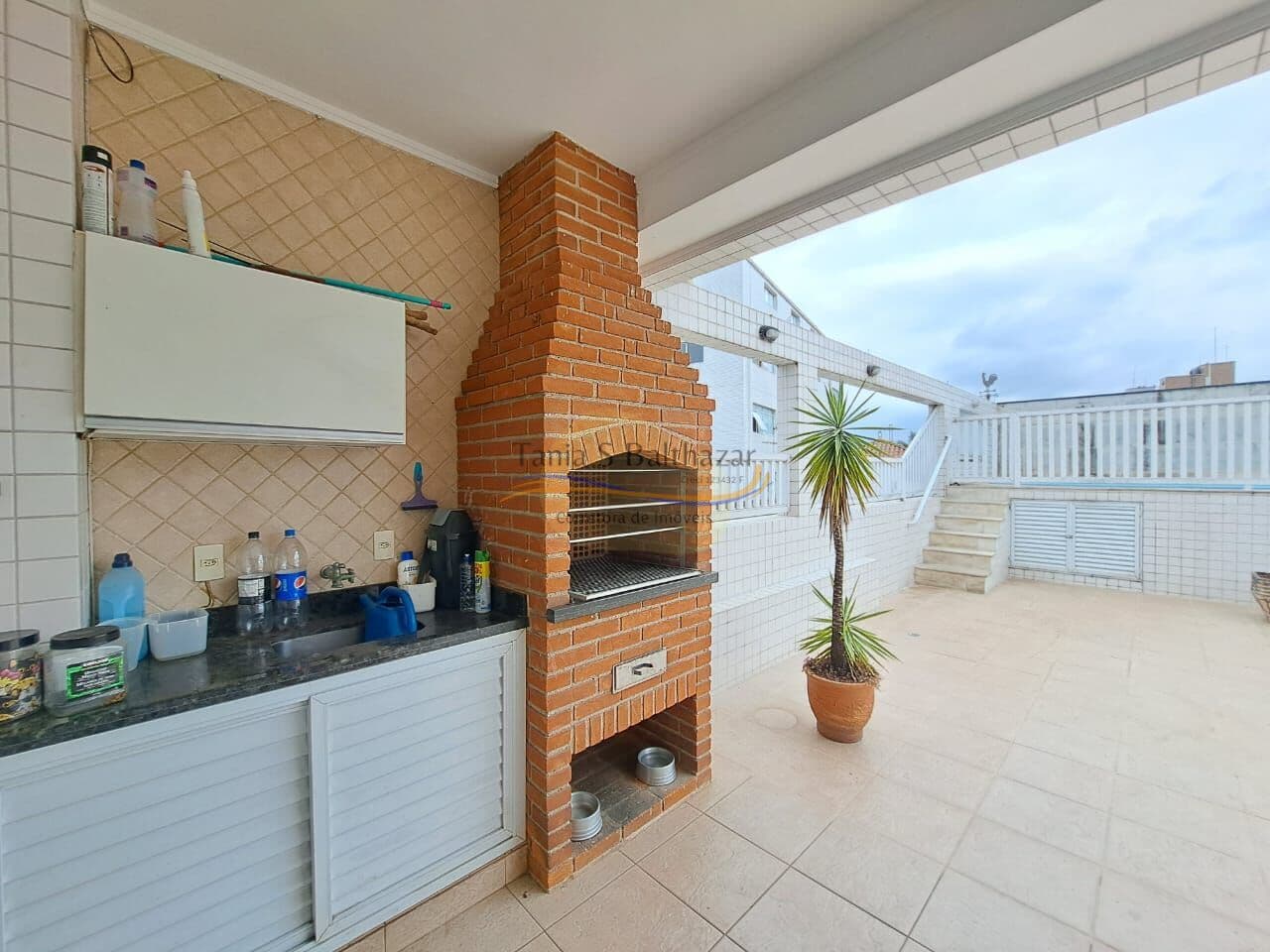 Casa Sobreposta AltaDuplex, no Bairro Aparecida em Santos.