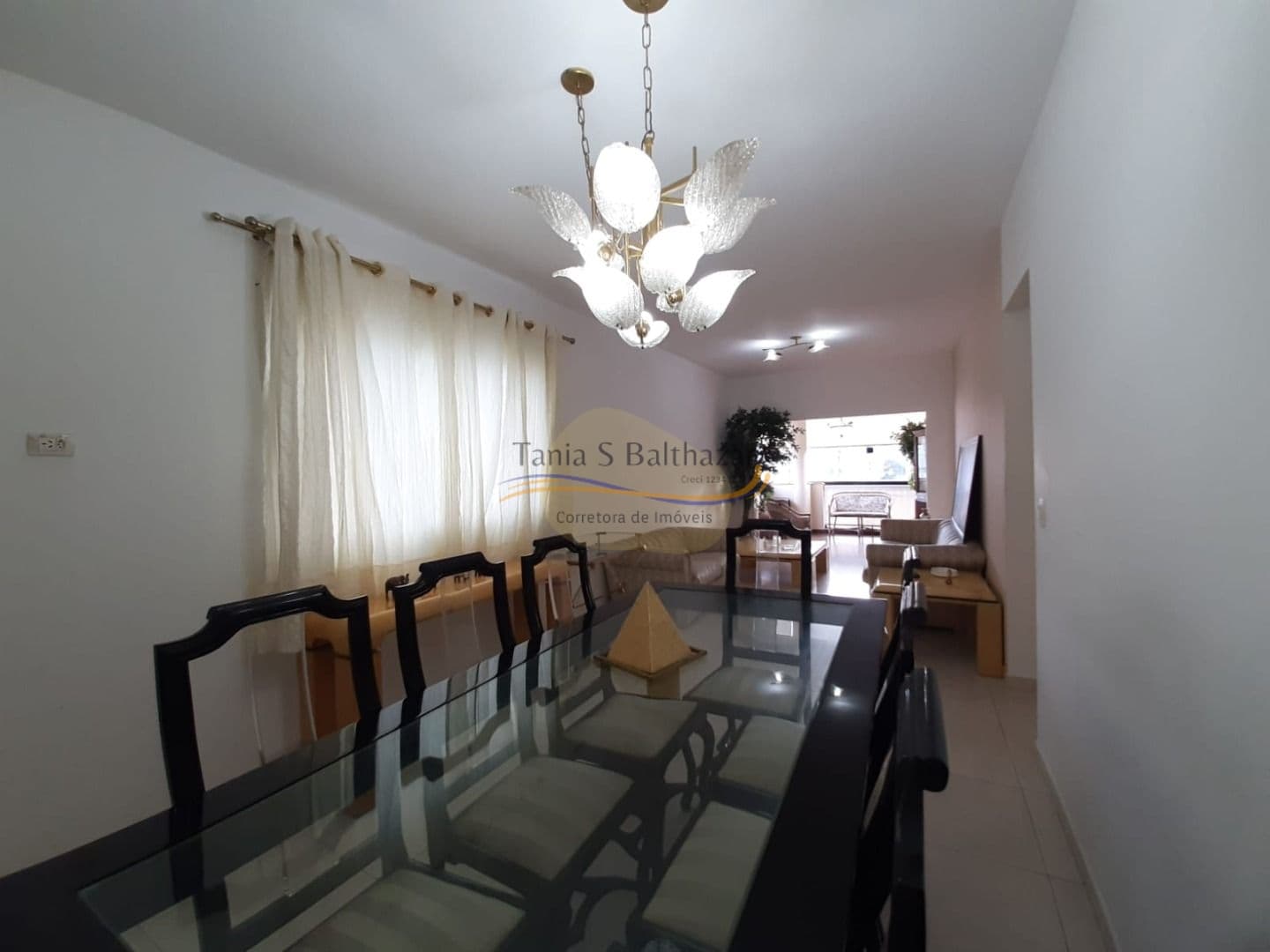 Apartamento 03 Dormitórios, sendo 01 Suíte por R$ 890.000 no Bairro Gonzaga em Santos/SP