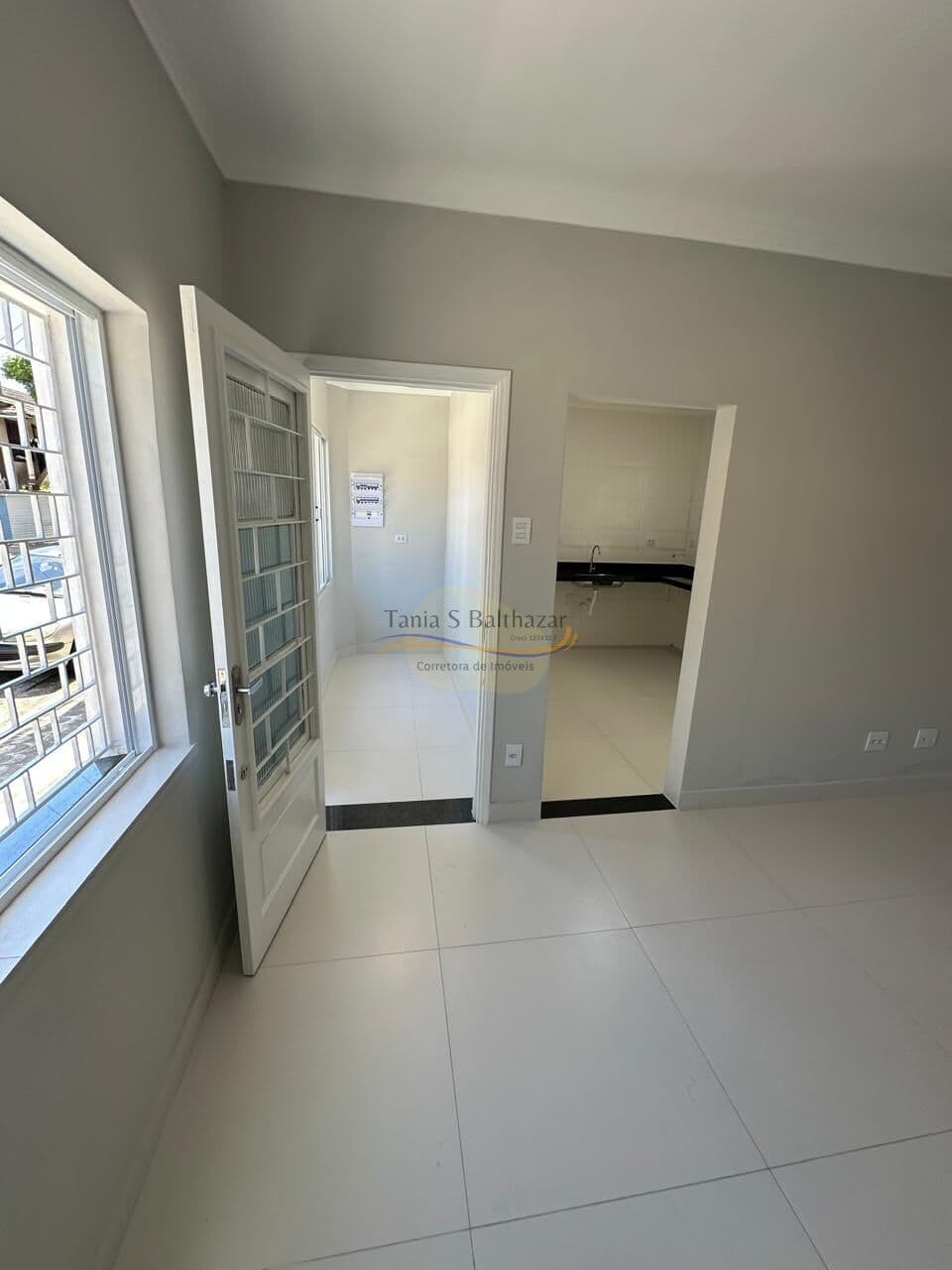 Casa Sobrado - Bairro Macuco - Santos/SP.