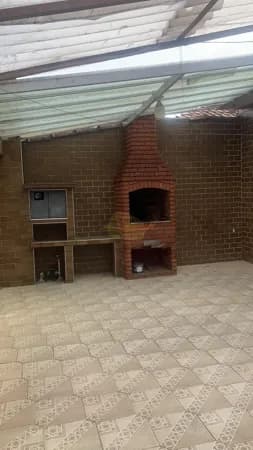 Casa na Vila São Jorge, em Santos/SP.