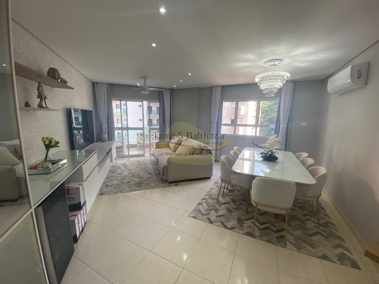 Apartamento em Guarujá - Pitangueiras
