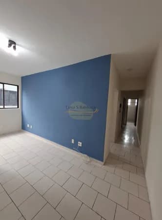 Apartamento bem conservado. Bairro Parque São Vicente, em São Vicente/SP.