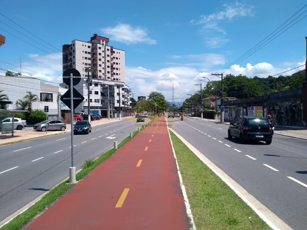Imóvel Comercial e Residencial - Canto do Forte - Praia Grande/SP