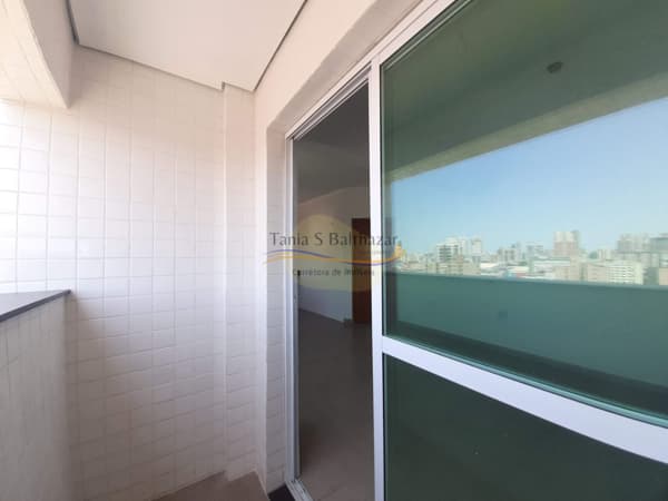 Apartamento. Dois Dormitórios. Prédio com Lazer. Bairro Campo Grande, em Santos/SP.