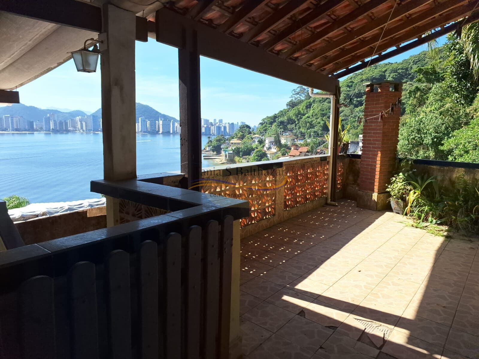 Sobrado - Próximo a Praia - São Vicente.
