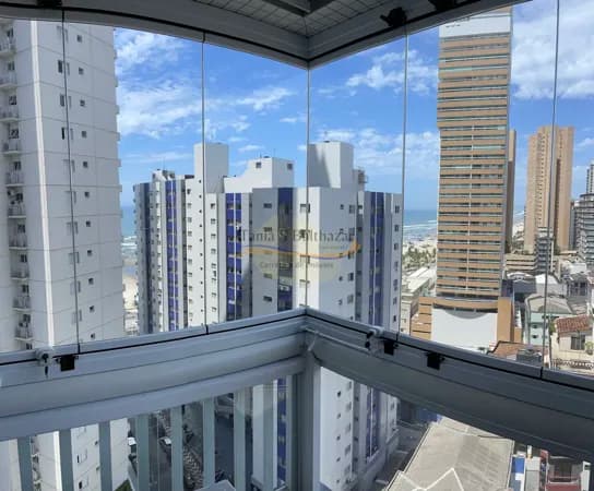 Apartamento Padrão excelente localização há 200 mts da Praia.