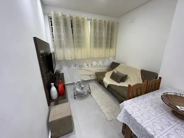 Apartamento Térreo - Modernizado - Próximo a Praia - SV.