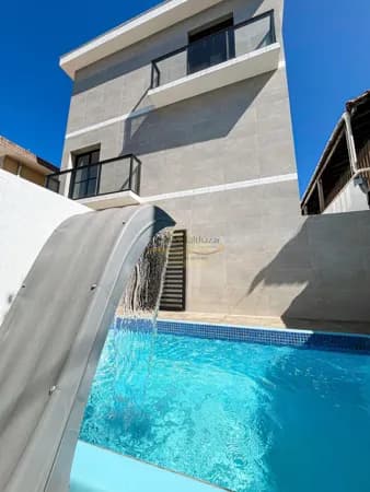 Casa Duplex em Villagio - Bairro Macuco - Santos/SP.