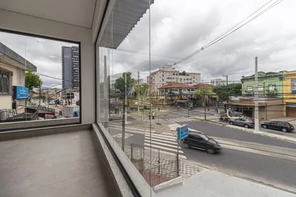 Loja Comercial - Totalmente Refomada - Estado de Nova - Santos/SP.