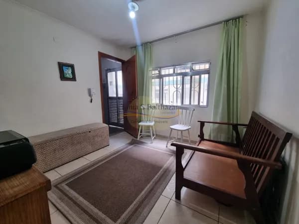 Apartamento Térreo no BNH do Bairro Aparecida - Santos/SP.