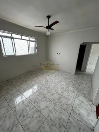 Apartamento - Bairro Vila Mathias, em Santos/SP.