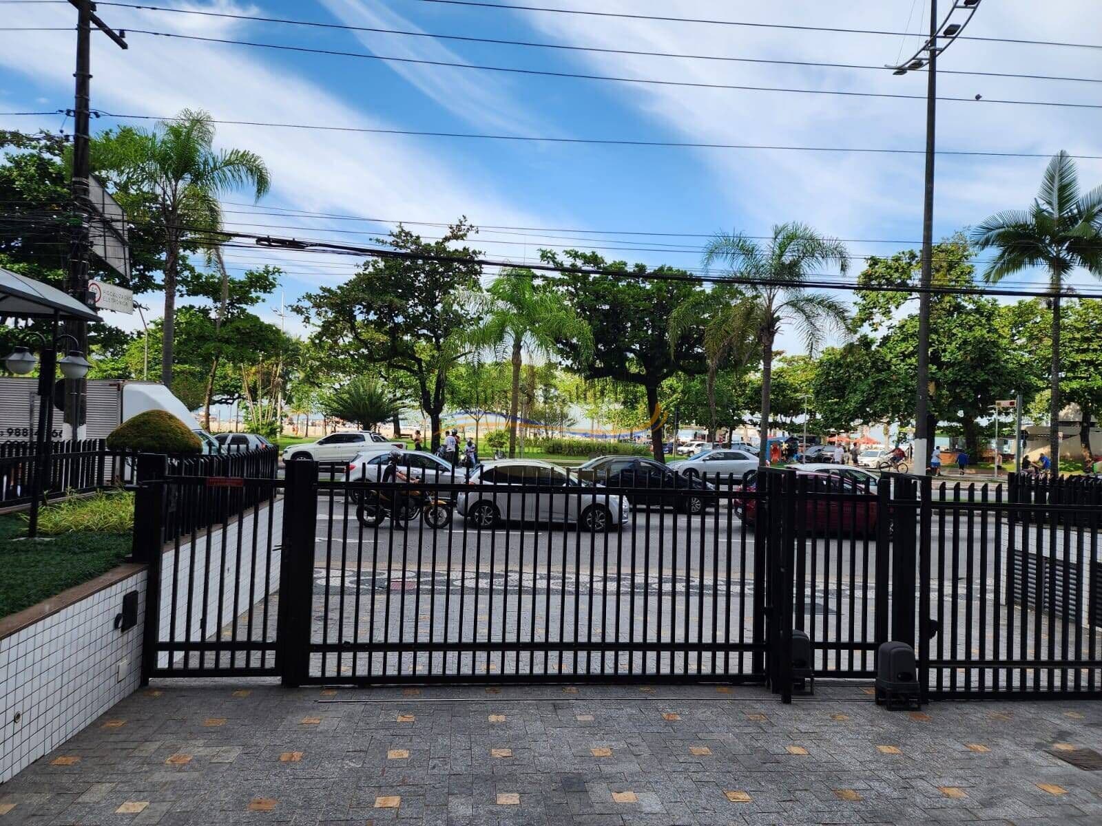 Apartamento Prédio Frente Mar - Porteira Fechada - Pompéia - Santos/SP.
