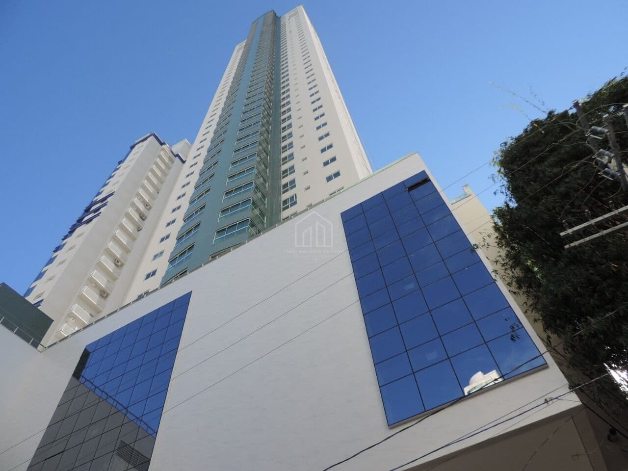 Apartamento Alto Padrão em Pioneiros, Balneário Camboriú/SC