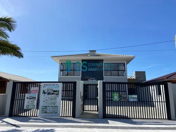 Apartamentos Térreo e Superior Próximos do Mar na Praia da Pinheira/SC