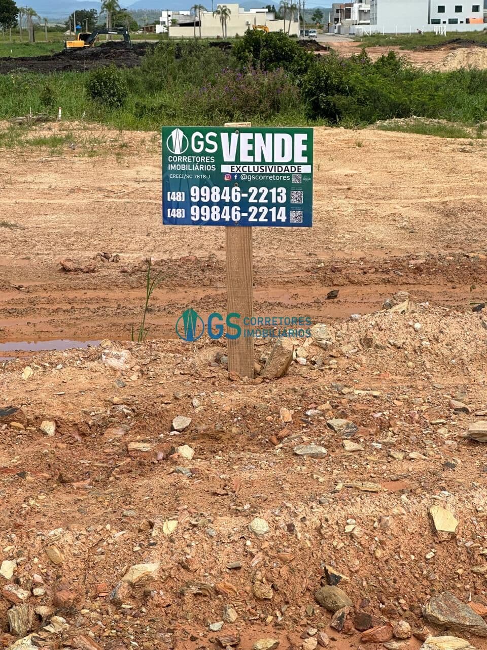 Terreno com localização privilegiada em Tijucas
