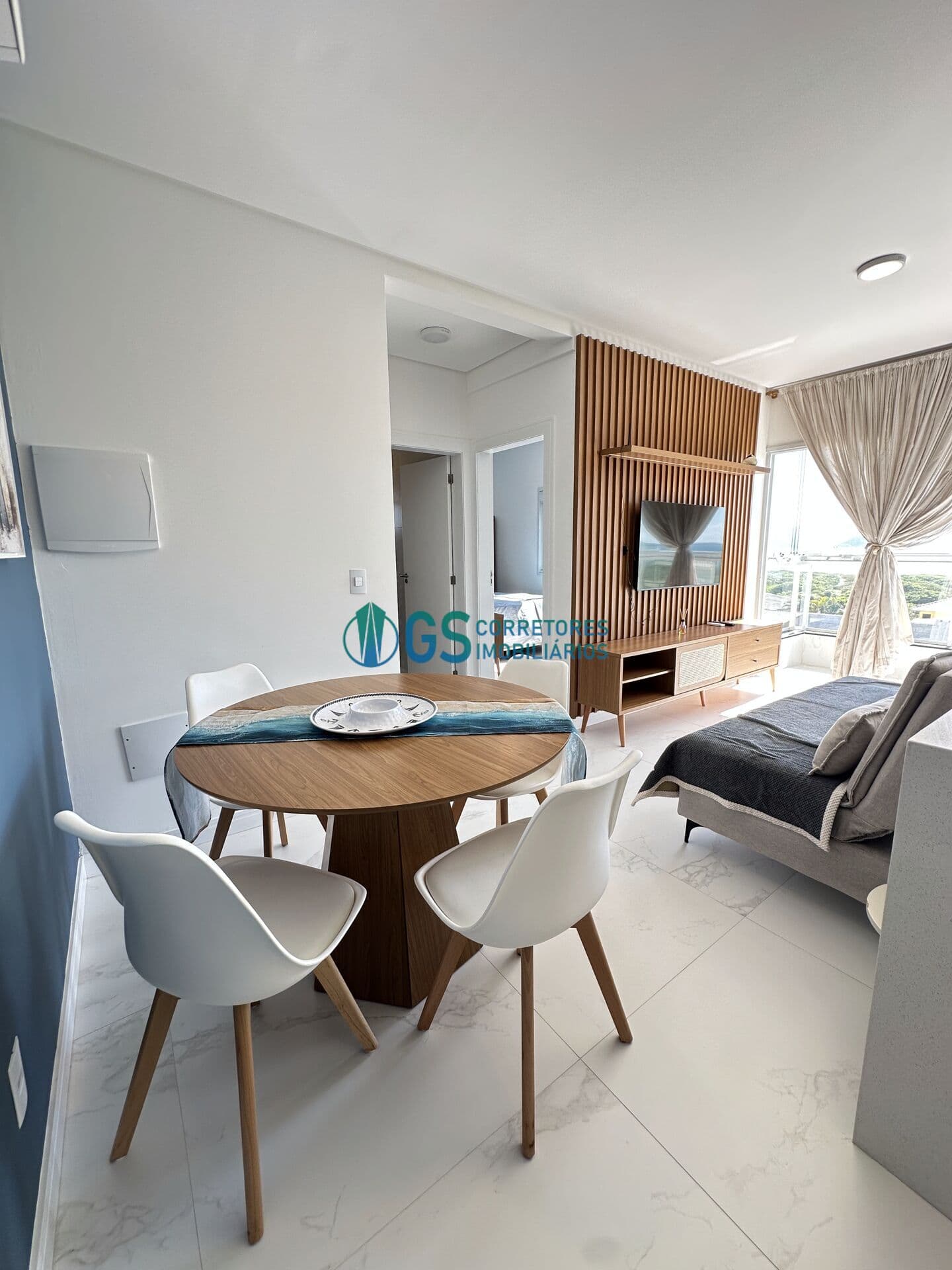 Apartamento com vista mar, elevador e piscina na Praia da Pinheira