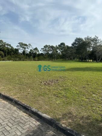 Terreno em Condomínio de alto padrão com 827,01m² de Área privativa localizado entre as praias Ingleses e Santinho Florianópolis/SC
