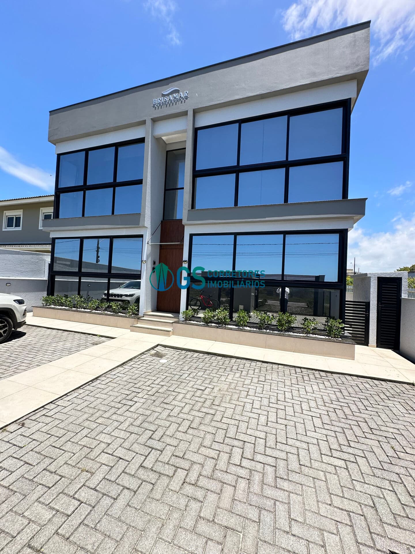 Apartamentos a venda com 3 quartos de FRENTE MAR na Praia da Pinheira em Palhoça - SC