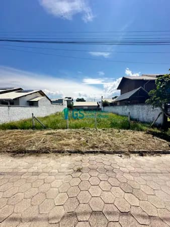 Terreno pronto para construir na Praia da Pinheira