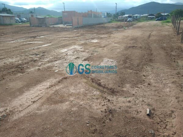 Oportunidade!! Vendo área urbana de 2.860 m² em Paulo Lopes/SC - Viabilidade comercial e residencial
