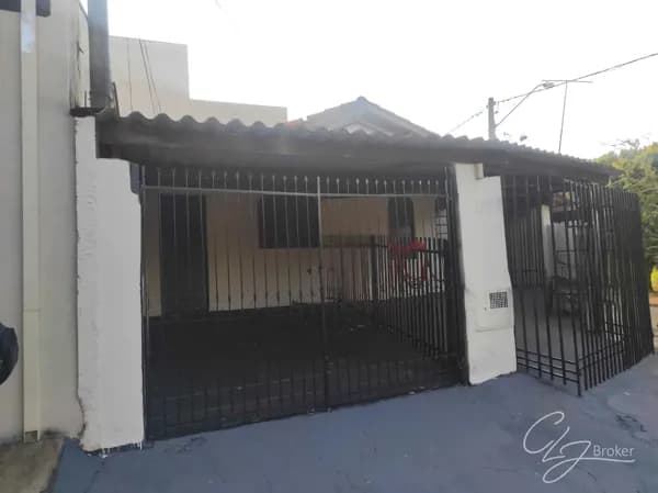Casa em São José do Rio Preto - Conjunto Habitacional São Deocleciano