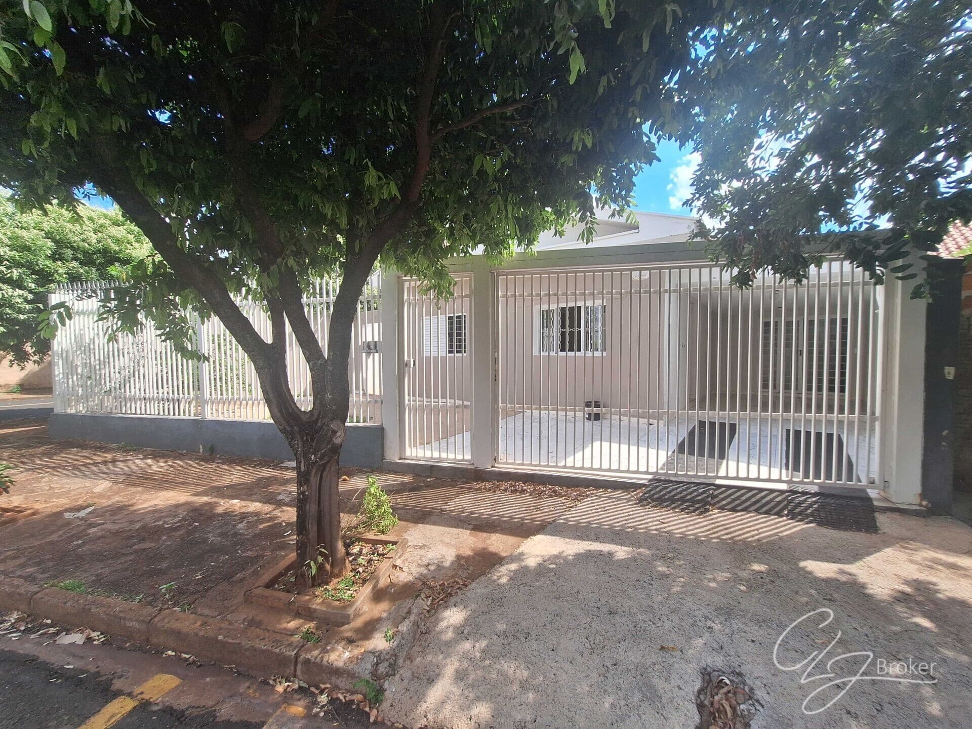 Casa em São José do Rio Preto - Roseiral