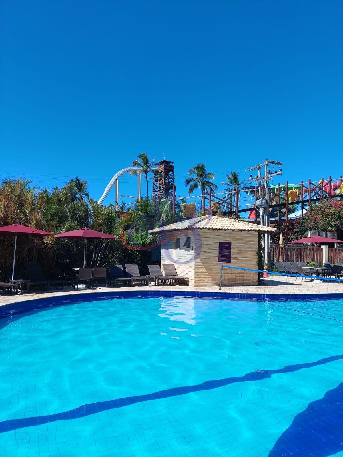 Apartamento com lazer completo em Porto das Dunas - Wellness Beach Park