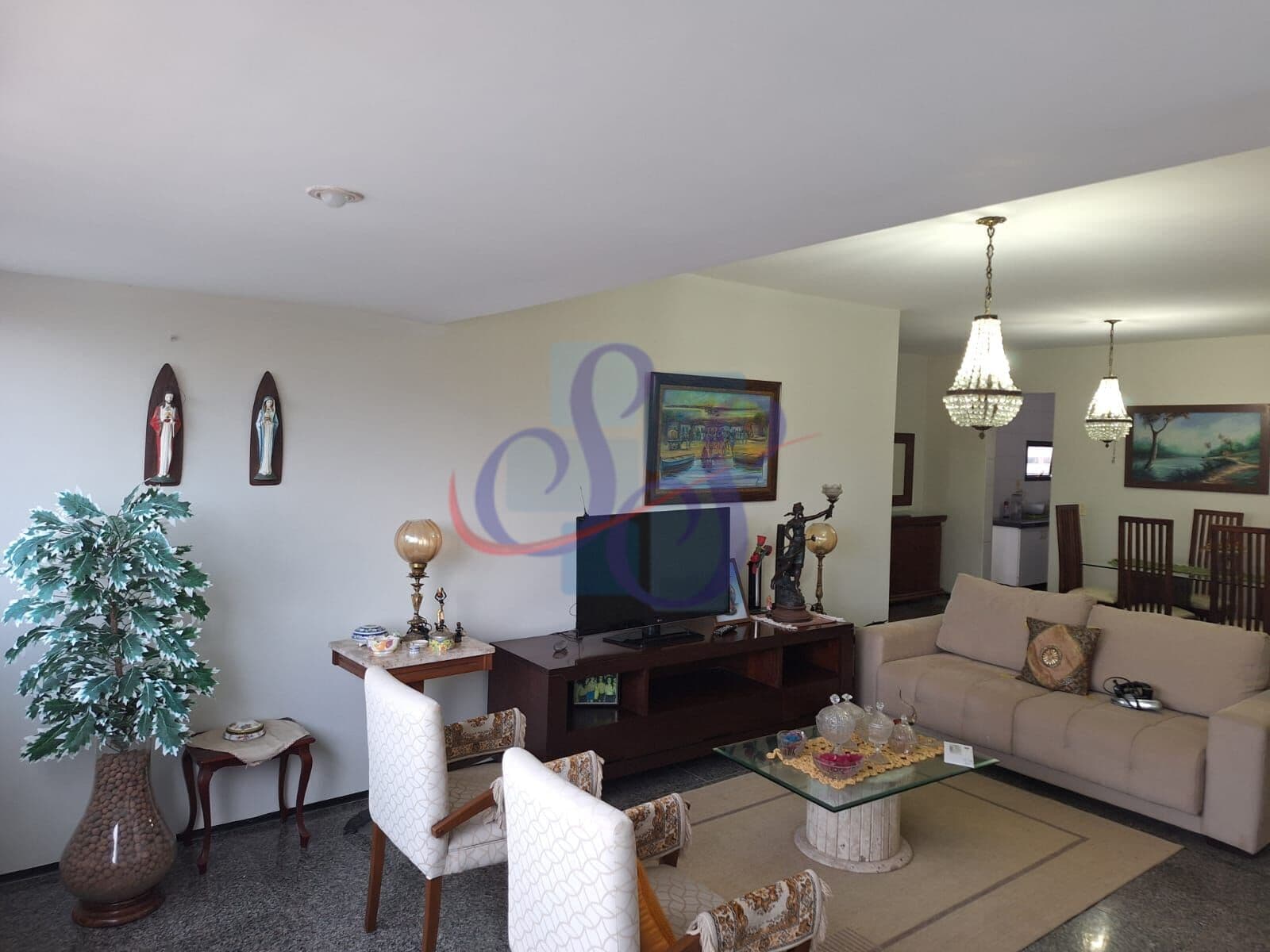 Apartamento com 3 quartos no bairro Dionisio Torres - Edifício Ravenna