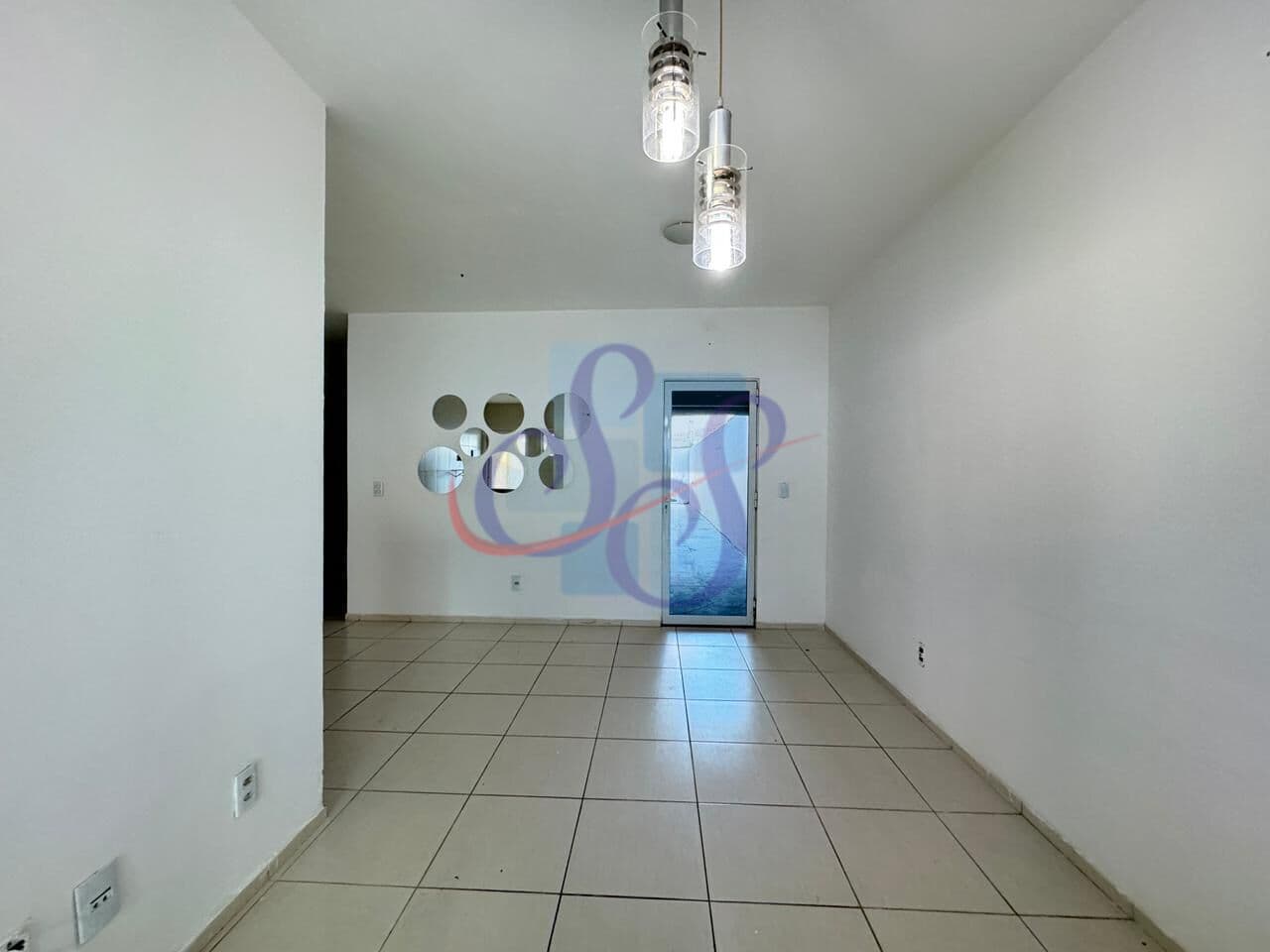Casa plana com 3 quartos no Eusébio!