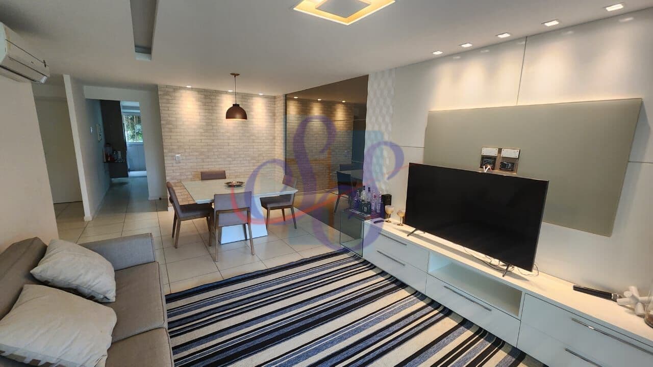 Apartamento térreo e mobiliado no Porto das Dunas com 3 suítes