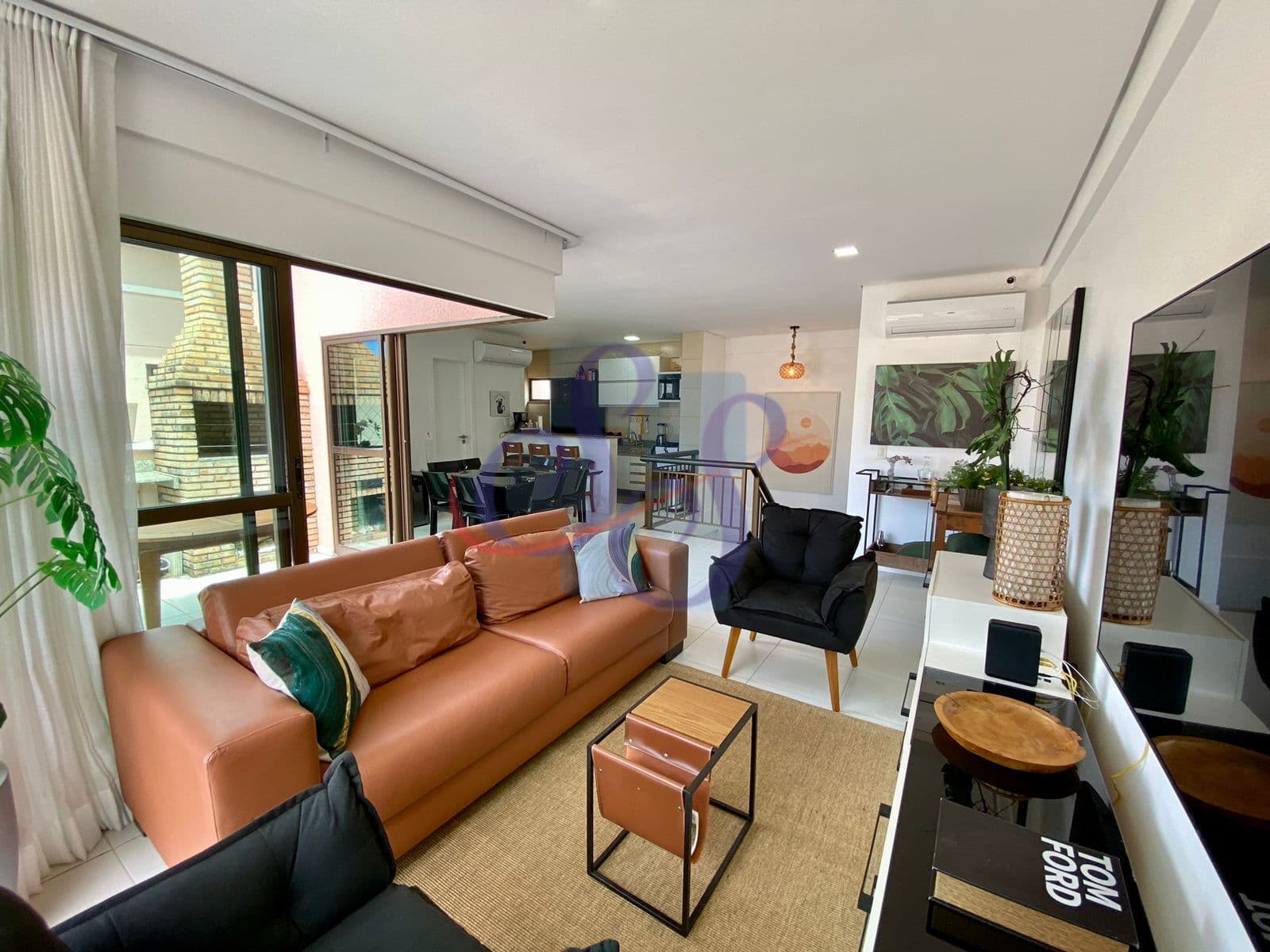 Ampla cobertura nascente total com 3 suítes no Beverly Hills