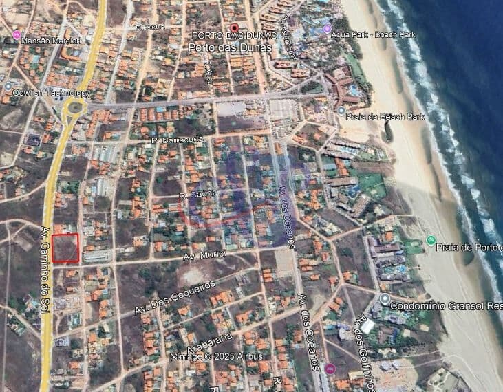 Amplo terreno com vista mar no Porto das Dunas.