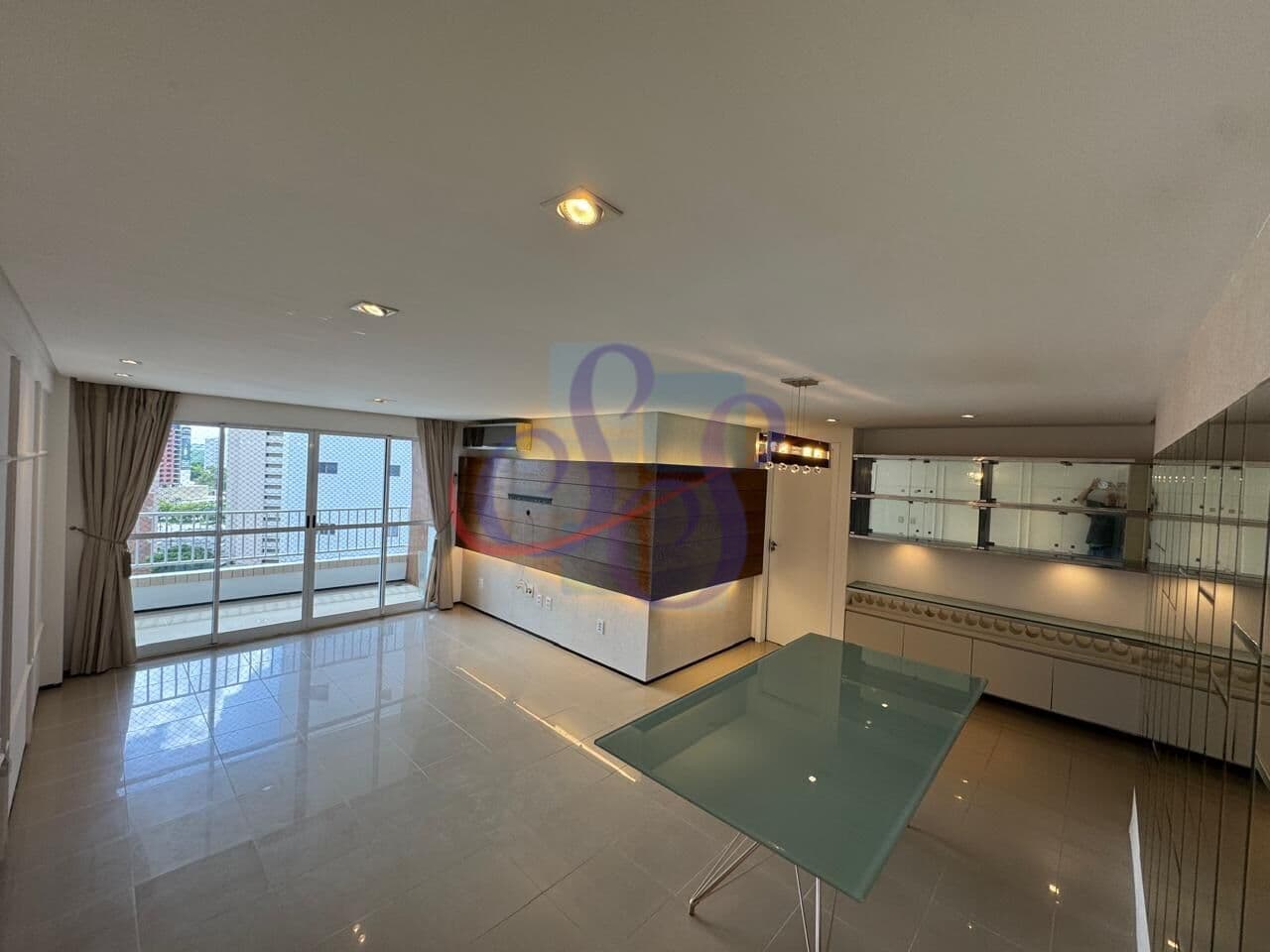 Apartamento no Guararapes com 3 suítes