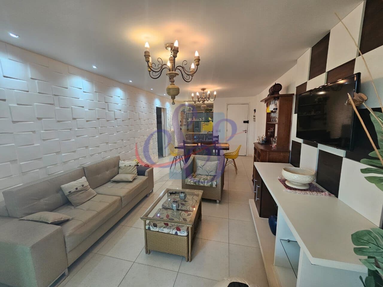 Apartamento no Golf Ville com 3 suítes e lazer completo - Porto das Dunas.