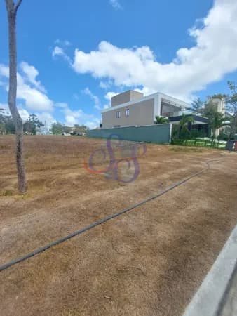 Lote em localização privilegiada na Cidade Alpha com 460,95m²